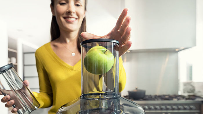 Philips Avance centrifugal juicer video