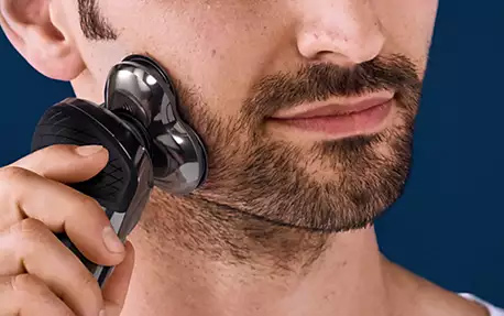 Electric shaving or manual shaving?