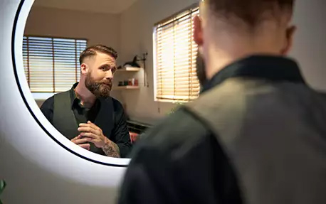 How to Create and Maintain a Ducktail Beard 