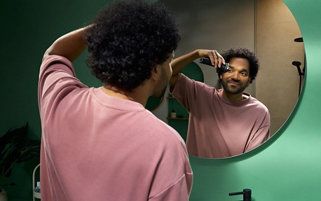 How to do an eyebrow slit